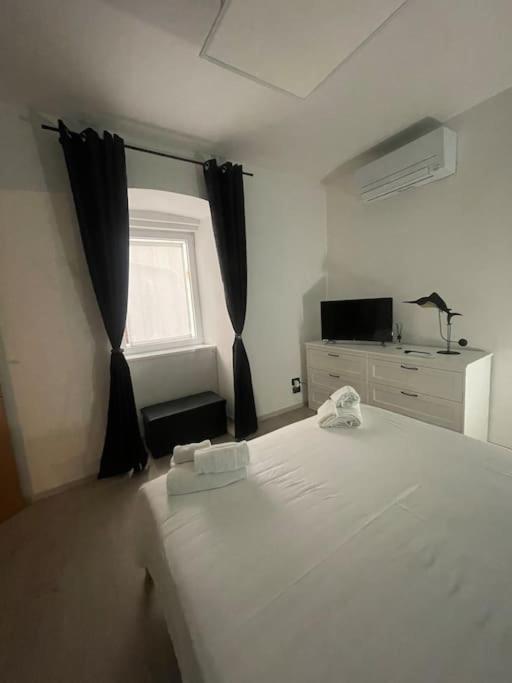 Casa Vacanze Viale Miramare 31- Delizioso Mini Loft Industrial Trieste Eksteriør bilde