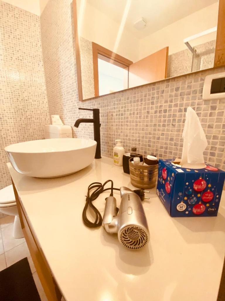 Casa Vacanze Viale Miramare 31- Delizioso Mini Loft Industrial Trieste Eksteriør bilde